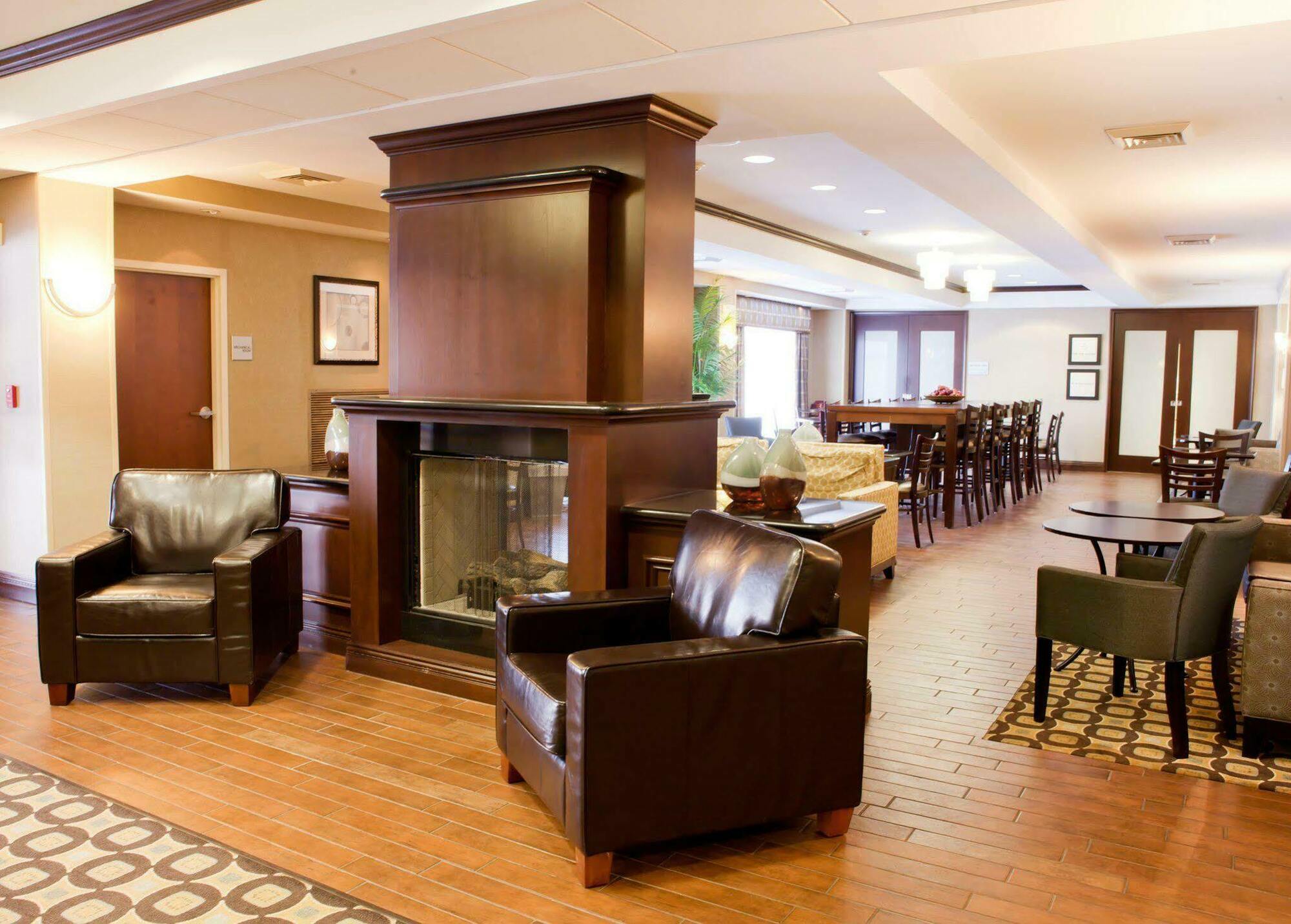 Hampton Inn North Brunswick Nj Ngoại thất bức ảnh